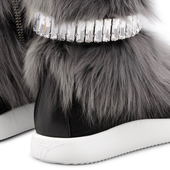GIUSEPPE ZANOTTI Jeweled Furry Sneaker - NEW - Picture 8 of 8